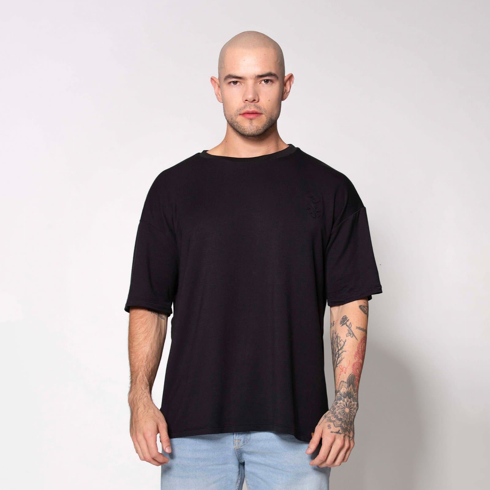CAMISETA APRIETAS BRAND NEGRO