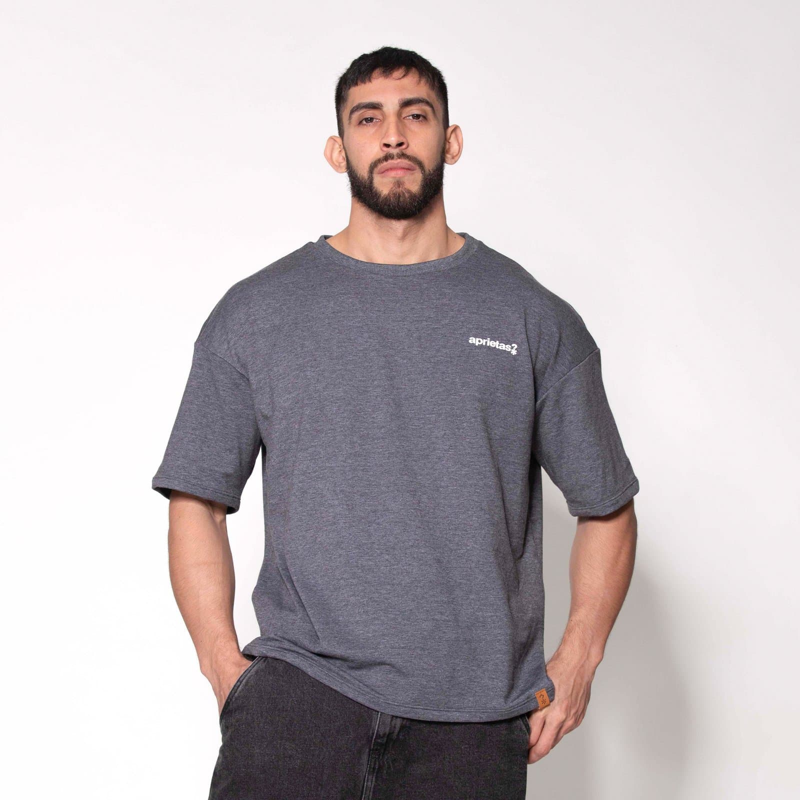 CAMISETA APRIETAS URBAN GRIS